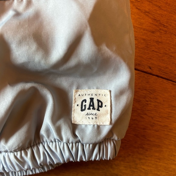 Two windbreakers jackets size 3-6 months - Picture 8 of 8